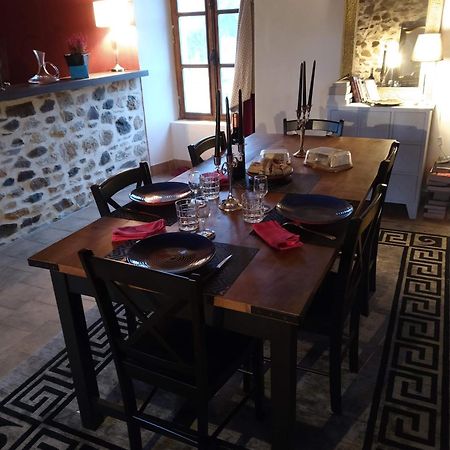 La Petite Salamandre Bleue La Croisille-sur-Briance Екстер'єр фото
